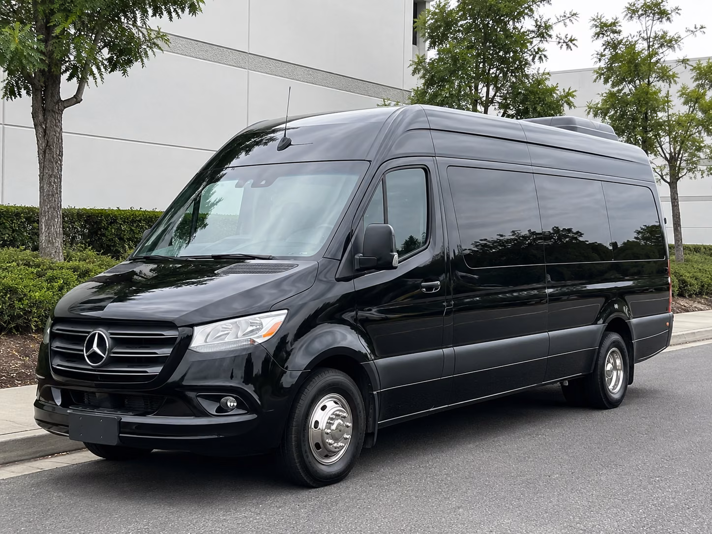 spokane 12 passenger sprinter van